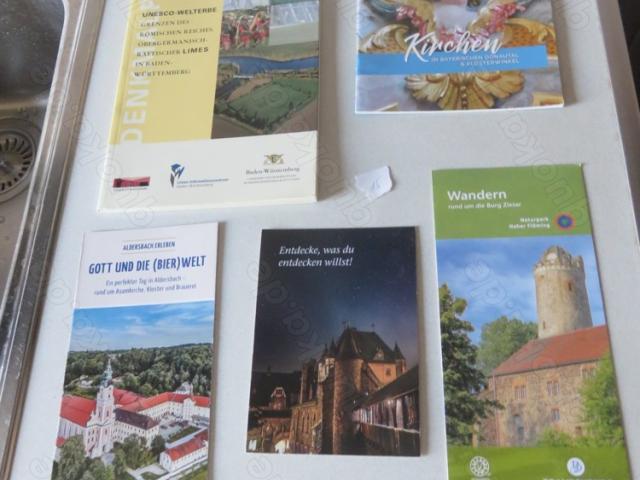 Kirchen-  und Römerzeitschriften zu  verschenken - 1